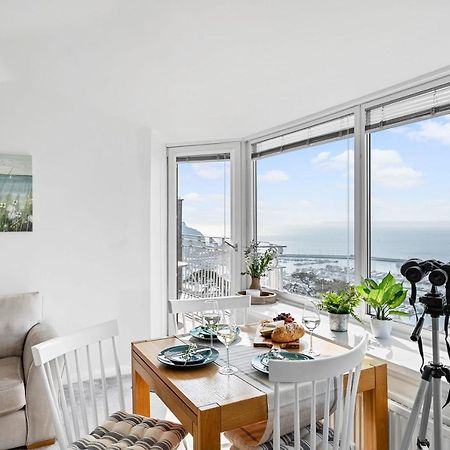 Wellswood Apartment - Sunny Apartment With Stunning Sea Views And Private Balcony Torquay Exteriör bild