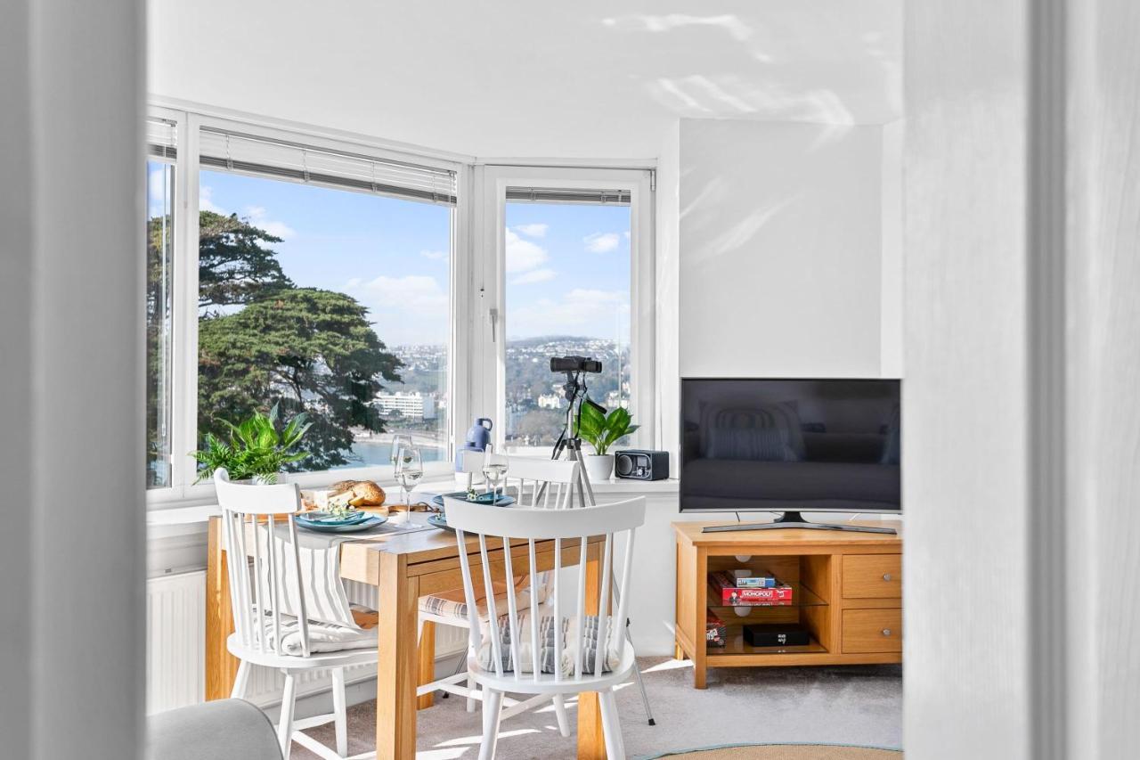 Wellswood Apartment - Sunny Apartment With Stunning Sea Views And Private Balcony Torquay Exteriör bild