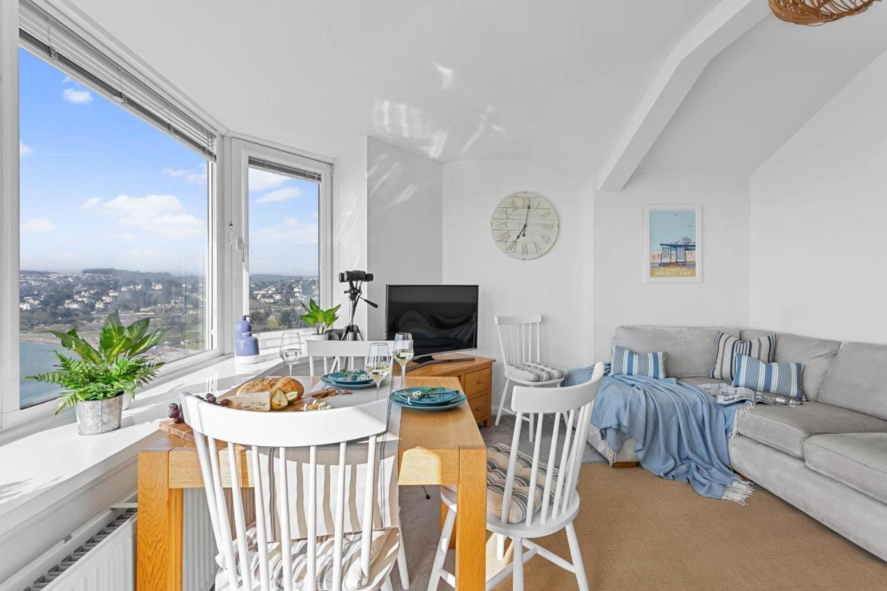 Wellswood Apartment - Sunny Apartment With Stunning Sea Views And Private Balcony Torquay Exteriör bild